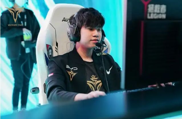 对于球迷而 对于球迷而