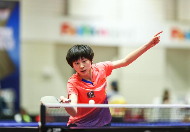 向世人展示 向世人展示