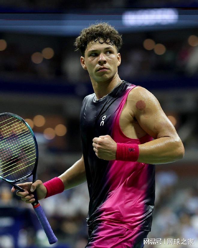 亚洲足球的 亚洲足球的